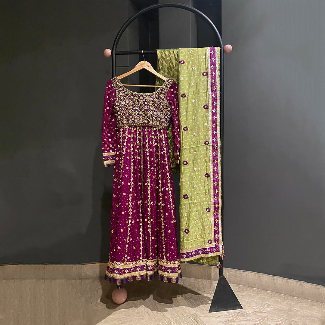 Bunto Kazmi (FR-311) – RentIt